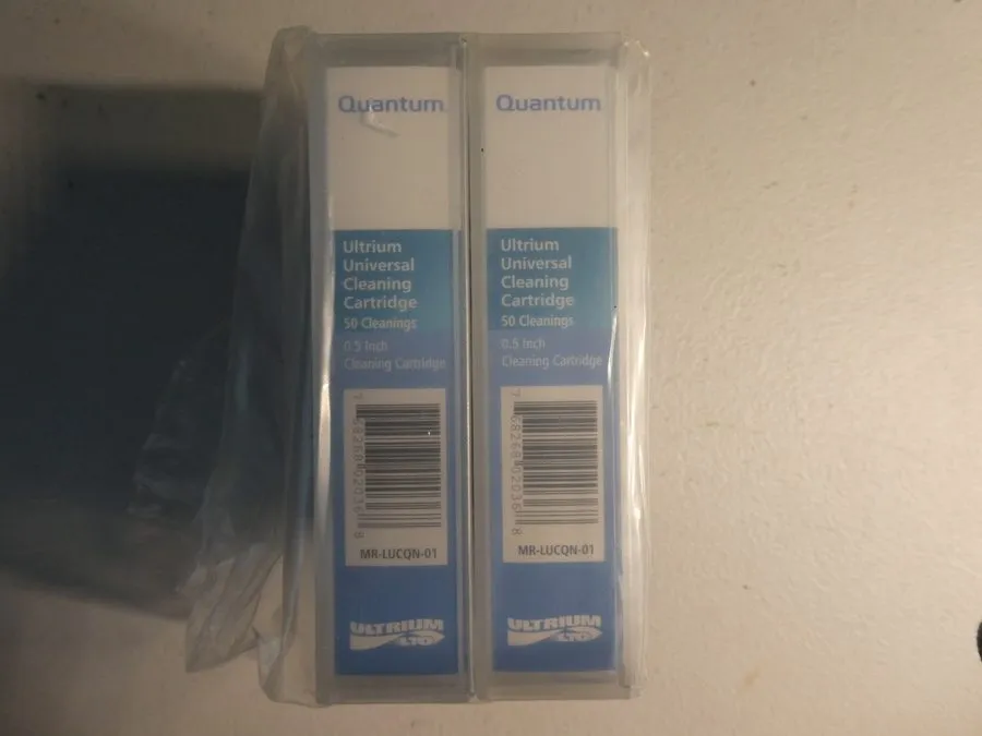 Картридж Quantum LTO Universal Cleaning Cartridge Drive Tape MR-LUCQN-01 — фото лота 1