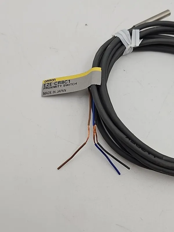 Датчик приближения Omron Proximity Sensor E2E-CR8C1 12-24vdc NPN N.O