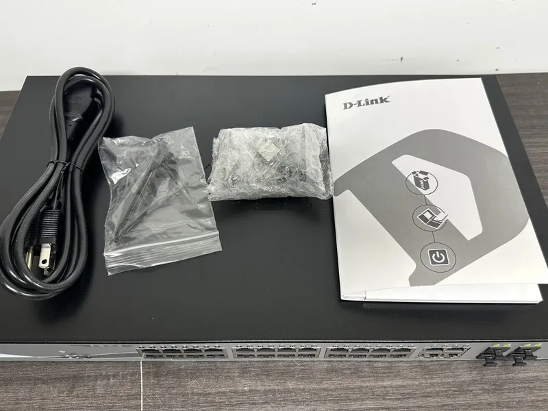 Коммутатор D-Link 8-Port Gigabit Smart Managed PoE+ Switch + 2 SFP Ports DGS-121