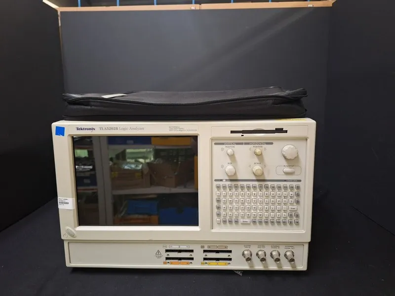 Логический анализатор Tektronix TLA5202B Logic Analyzer 68 Channel 2GHz Deep Tim