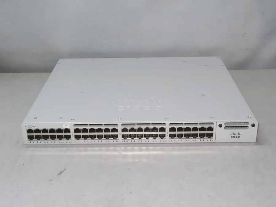 Коммутатор Cisco Meraki MS390-48-HW 48-Port Gigabit Layer 3 LAN Switch -Unclaime