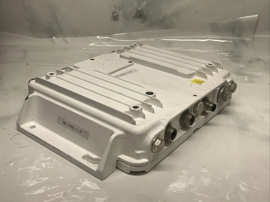 Точка доступа Wi-Fi Cisco IW3702-4E-B-K9 Outdoor Wireless Wireless. L-83 — фото лота 1