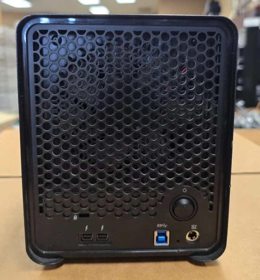 СХД DROBO 5D EXTERNAL STORAGE ARRAY DRDR5-A 5-BAY SATA DIRECT CONNECT PART T5-A6 — фото лота 1
