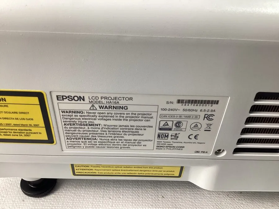 Проектор Epson Pro L1490U Laser 3LCD 7000 Lumen 4K Projector HA16A 17938 Operati