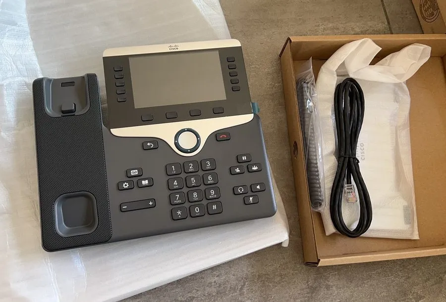 Cisco CP-8851-K9 5-Line Gigabit IP Phone Color Display VoIP Telephone
