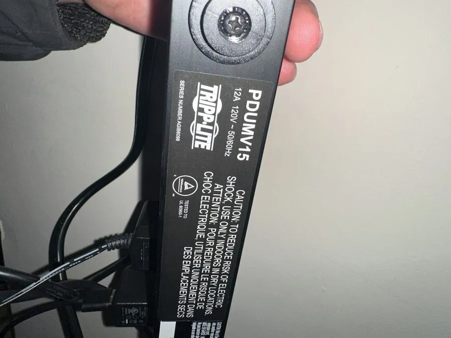 Блок розеток PDU Tripp Lite By Eaton Master-Power Pdumv15 Pdu Metered 1.4Kw 120V — фото лота 1