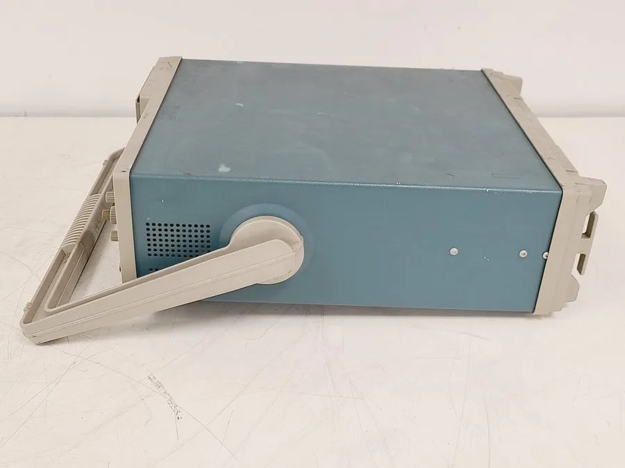 Осциллограф Tektronix 2225 50 MHz 2 Channel Analog Oscilloscope