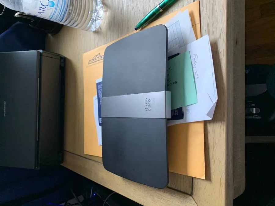 Маршрутизатор Cisco/Linksys E4200V2 450 Mbps 4-Port Gigabit Wireless N Router