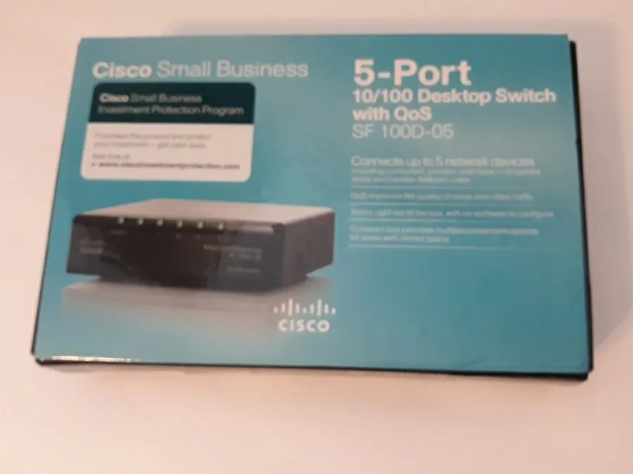 Коммутатор Cisco Small Business 100 Series Unmanaged (SD205T-NA) 5-Ports Externa