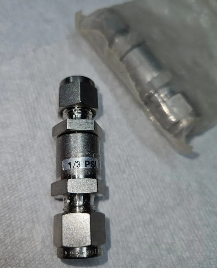 Клапан SWAGELOK SS-4C-1/3, Poppet Check Valve 1/4" 1/3 PSIG