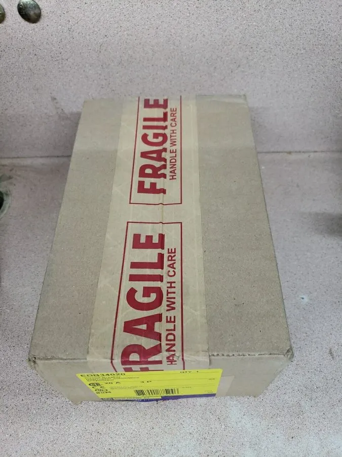 Автоматический выключатель SQUARE D EDB34020, 3P, 20A, 480V, BOLT-ON CIRCUIT BRE