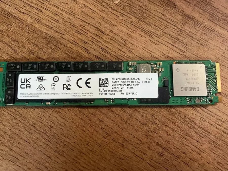 SSD-накопитель Samsung PM983a 960GB PCIe NVMe M.2 22110 Internal SSD MZ-1LB960B