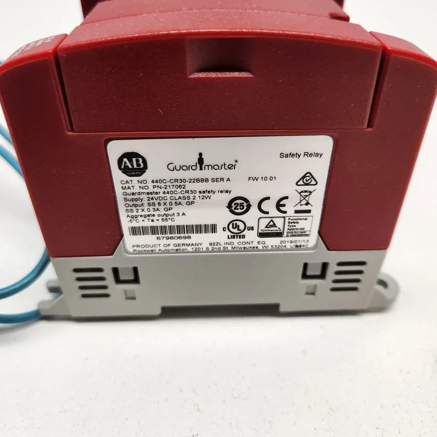 Реле безопасности Allen-Bradley Guardmaster CR30 Safety Relay 440C-CR30-22BBB 24