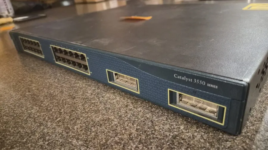 Коммутатор Cisco catalyst WS-C3550-24-SMI 24 ports network switch 90 Day's Real