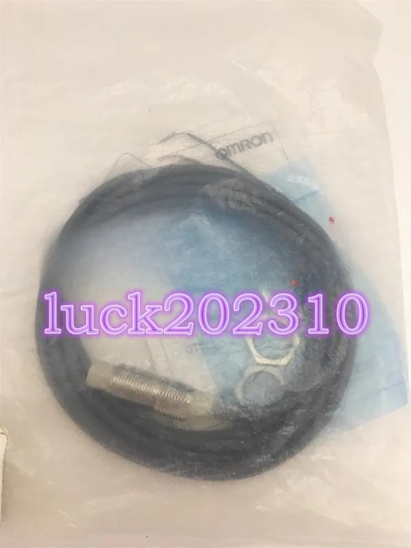 Датчик приближения Omron E2E-X5MF2-Z Proximity Sensor