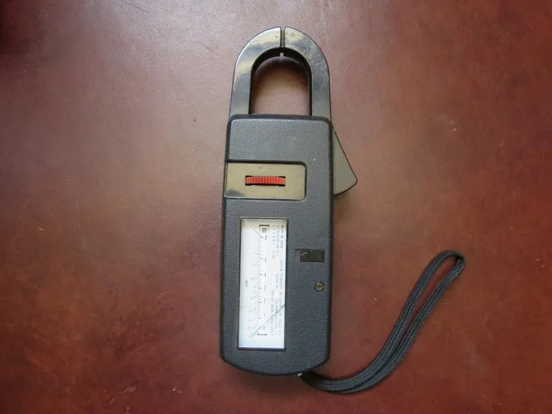 Тестер A.W. Sperry Snap 8 Clamp Meter A. C. Volt Ammeter W/ Case Model SPR-300