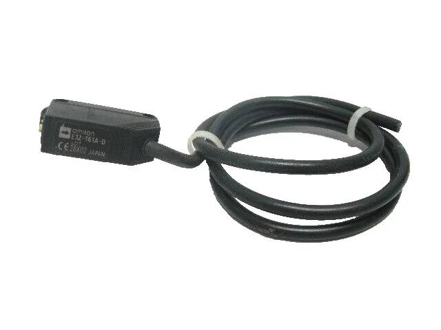 Фотоэлектрический датчик Omron E3Z-T61A-D Photoelectric Sensor 12-24 Vdc