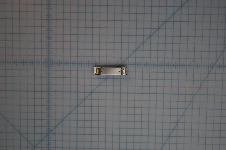 Трансивер Finisar FTLF8524P2BNV SFP SX 4GB 850nm 500m LC MMF Transceiver