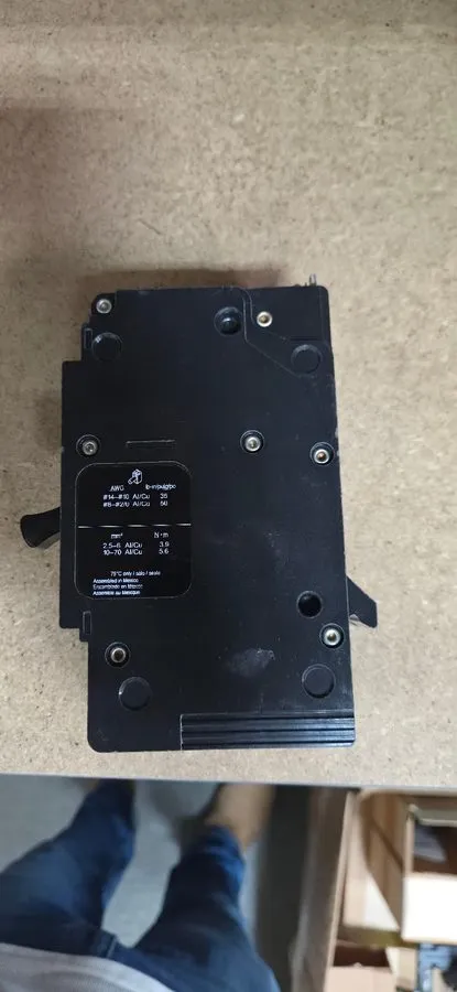 Автоматический выключатель Square D EDB24050 50A 480V 2P Bolt On Circuit Breaker