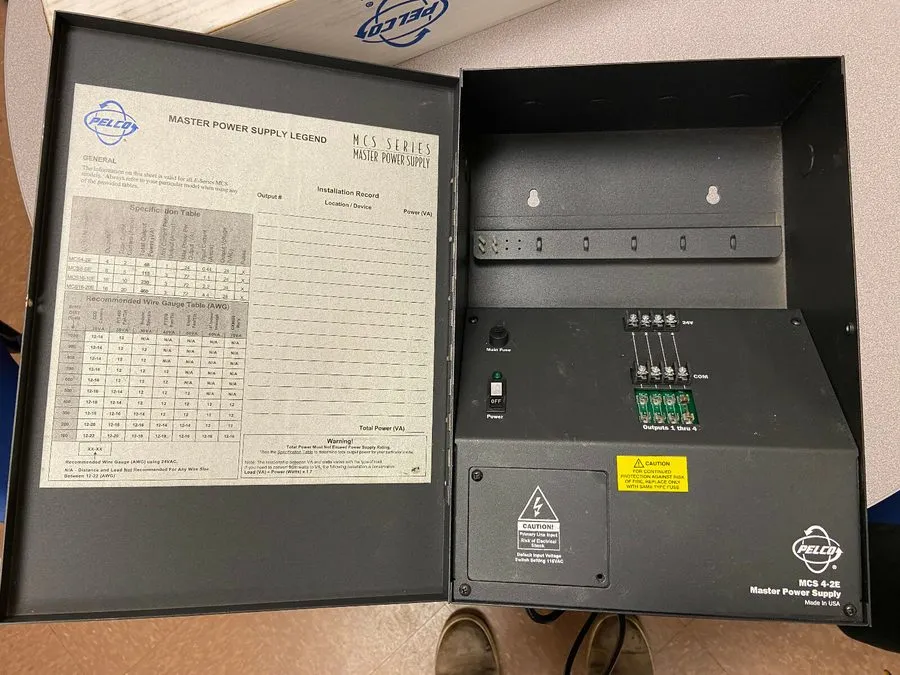 Блок питания "NEW" Pelco MCS4-2E Master Camera Power Supply 24VAC