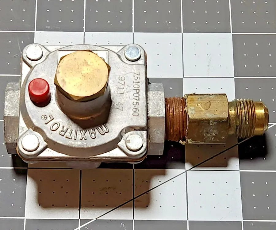 Трубопроводная арматура Jenn-Air Cooktop Gas Pressure Regulator W11106948 — фото лота 1