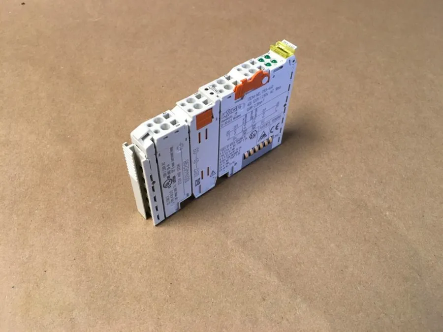 Модуль ввода-вывода WAGO 753-440 DIGITAL INPUT MODULE: 4 CHANNELS 120/230 VAC