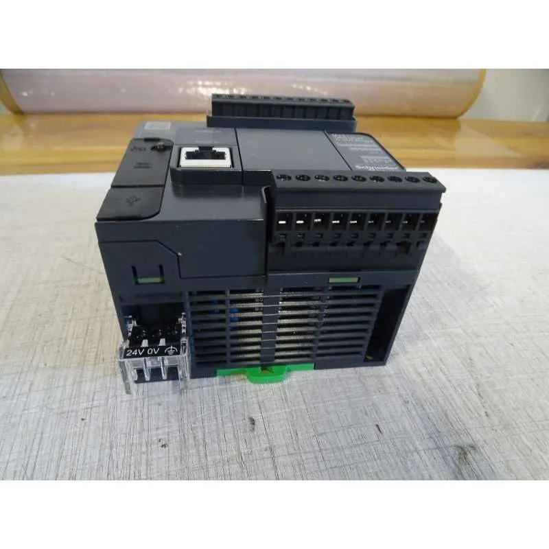 ПЛК Schneider Modicon TM221C16T M221 16 I/O Transistor PNP Controller