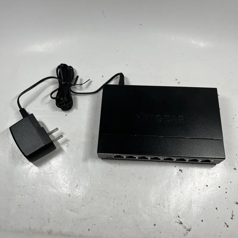 Коммутатор NETGEAR GS308v3 Black 8-Port Gigabit Ethernet Unmanaged Switch