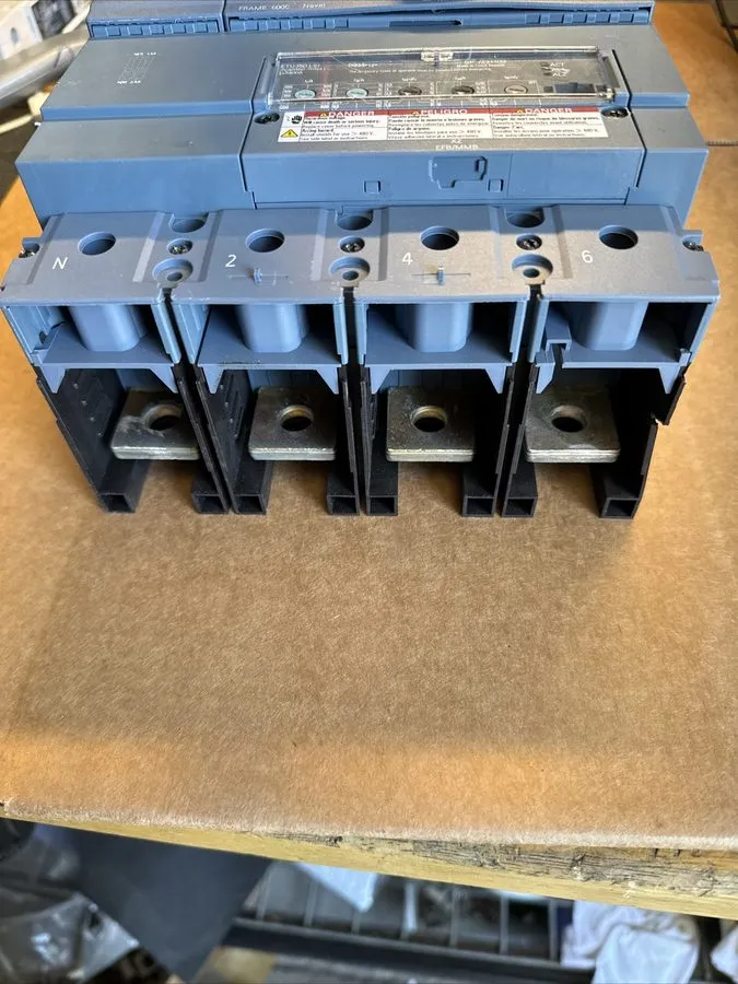 Автоматический выключатель Siemens 3VA6460-6HN41-0AA0 Molded Case Circuit Breake