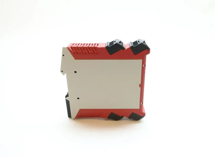 Реле безопасности Allen Bradley 440R-D22R2 Safety Relay GuardMaster GSR DI 24VDC