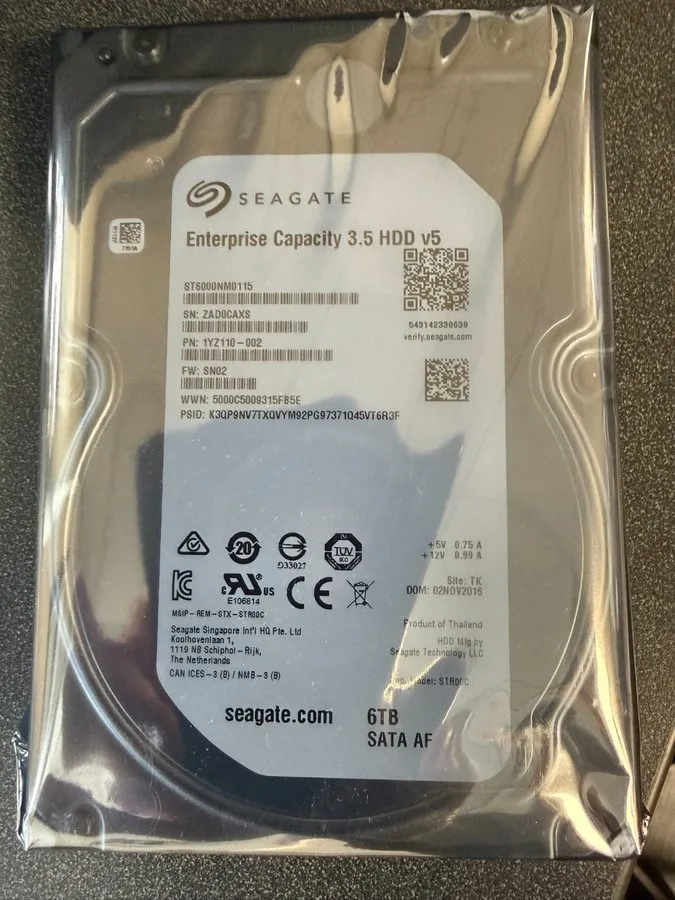 Жёсткий диск ST6000NM0115 Seagate Exos 7E8 6TB SATA 7.2K RPM 6GB/s 3.5" Hard Dri