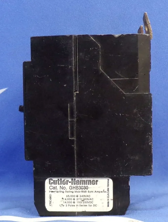 Автоматический выключатель Cutler Hammer GHB3030 30A 480V 3-Pole Circuit Breaker