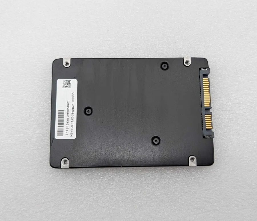 SSD-накопитель MZ-7LH3T80 Samsung PM883 Series 3.84TB 2.5" SATA 6Gb/s SSD MZ7LH3 — фото лота 2
