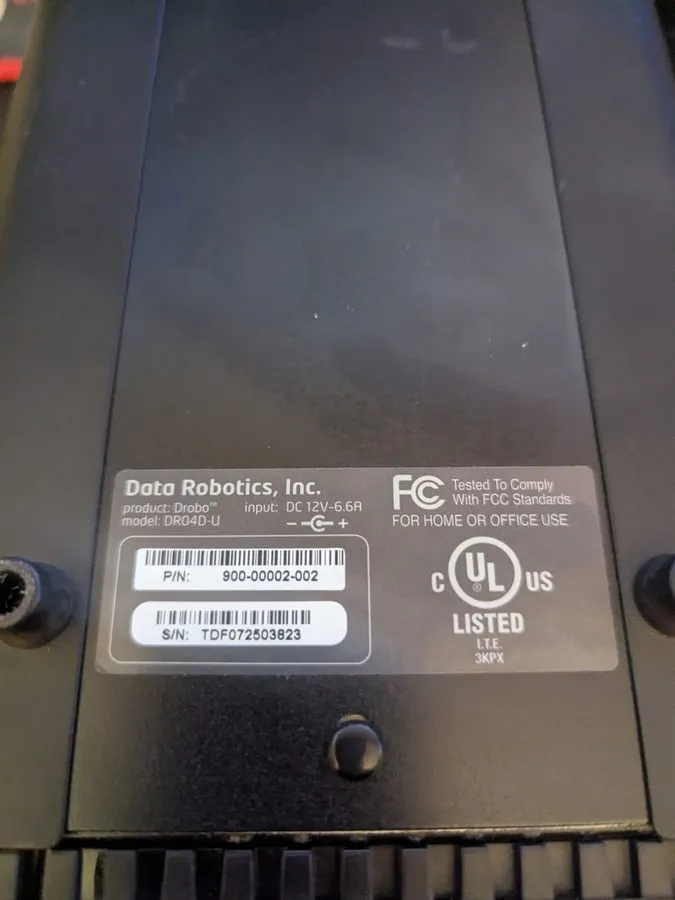 Жёсткий диск Data Robotics DROBO DRO4D-U 4-Bay Hard Drive Bay Storage No HDD's