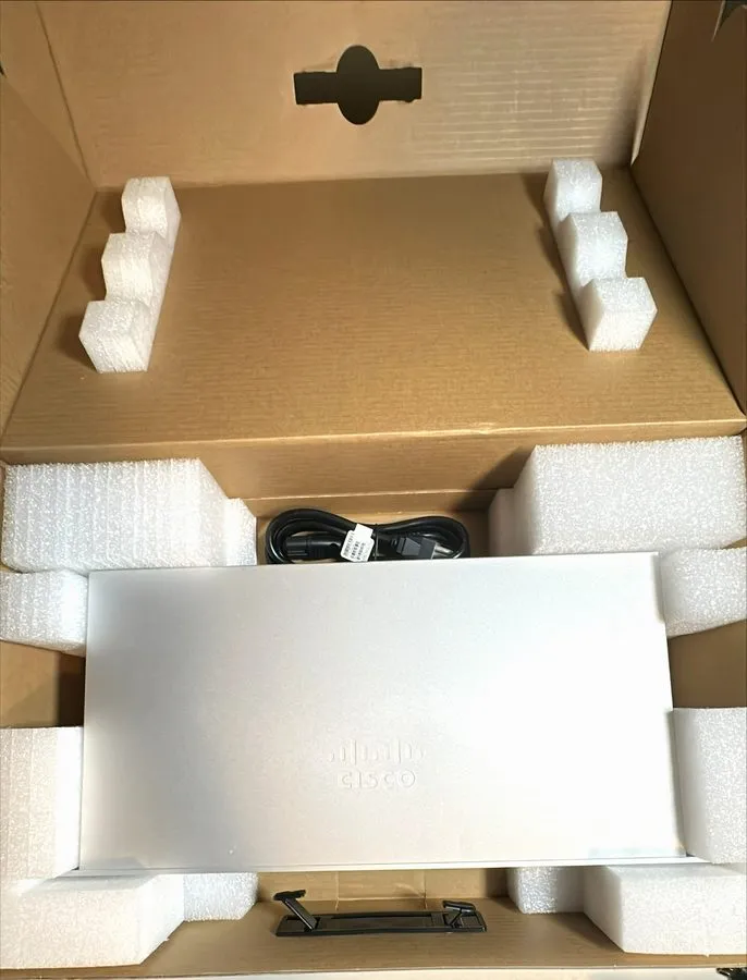 Коммутатор Cisco Meraki MS225-24P-HW 24-Port PoE+ Gigabit Switch 4x 10G SFP+ UNC