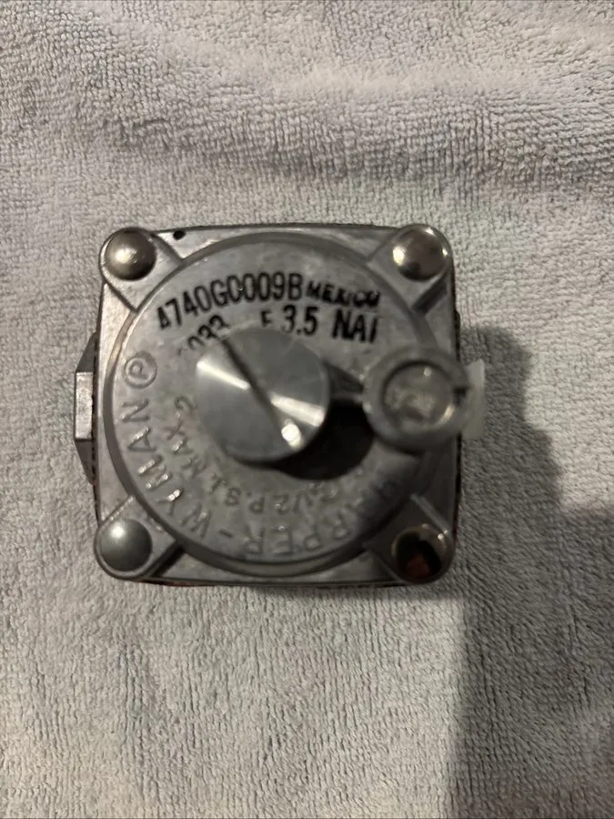 Трубопроводная арматура UNI-Line Pressure Regulator 4080-100 227870 JD2 — фото лота 1
