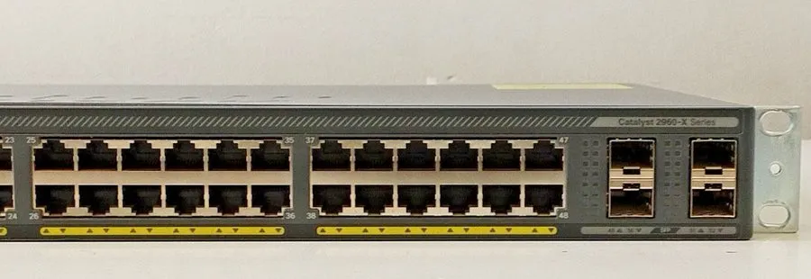 Коммутатор Cisco WS-C2960X-48TS-L C2960X 48-Port Gigabit PoE Ethernet Switch — фото лота 2