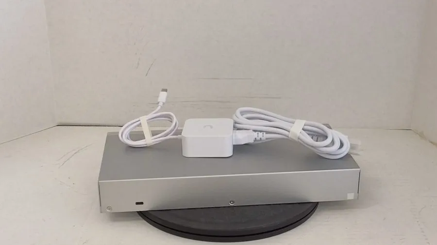 Коммутатор USW-Pro-Max-16 Ubiquiti UniFi 16-Port SFP+ L3 Managed Network Switch 