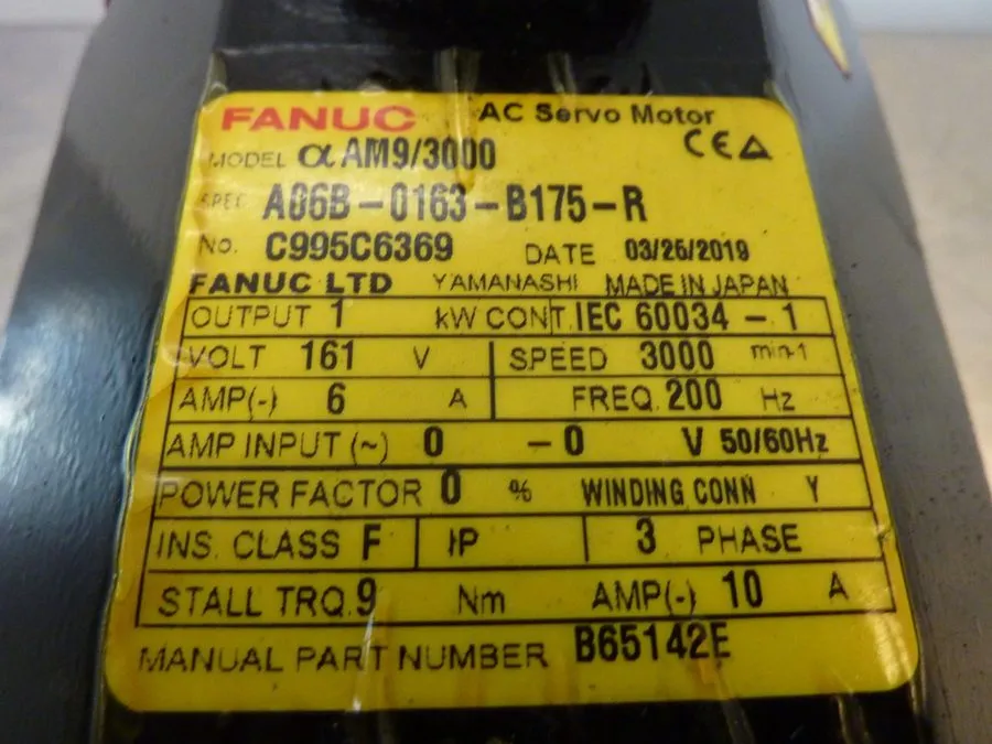 Серводвигатель FANUC AM9/3000 A06B-0163-B175-R AC SERVO MOTOR 1.0kW 161V 3000RPM — фото лота 2