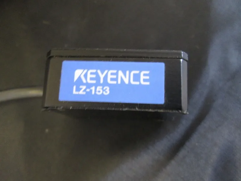 Фотоэлектрический датчик KEYENCE LZ-153 PHOTOELECTRIC LASER SENSOR 0.18MW OR LES