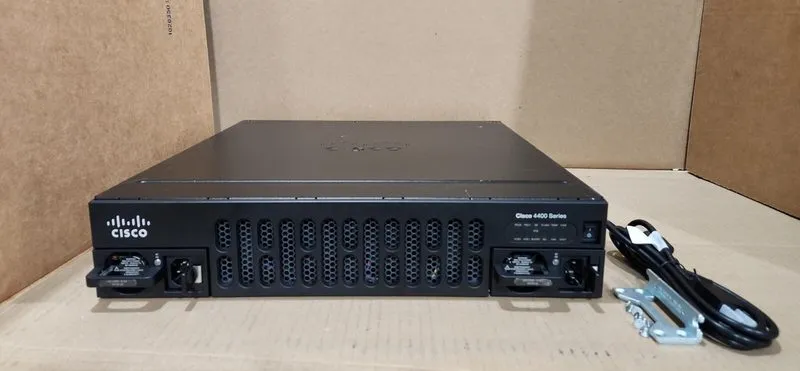 Маршрутизатор Cisco ISR4451-X-AXV/K9 4-Port Gigabit VOICE SECURITY Router with D — фото лота 1