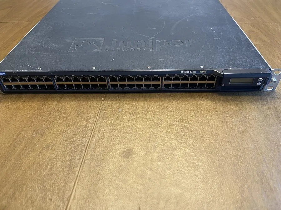 Коммутатор Juniper Networks EX4200-48P EX Series Ethernet Switch
