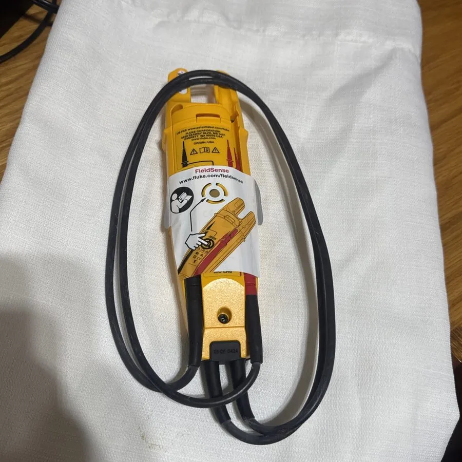 Тестер FLUKE T6-600 Voltage Clamp-Meter Digital Current Electrical Tester — фото лота 1