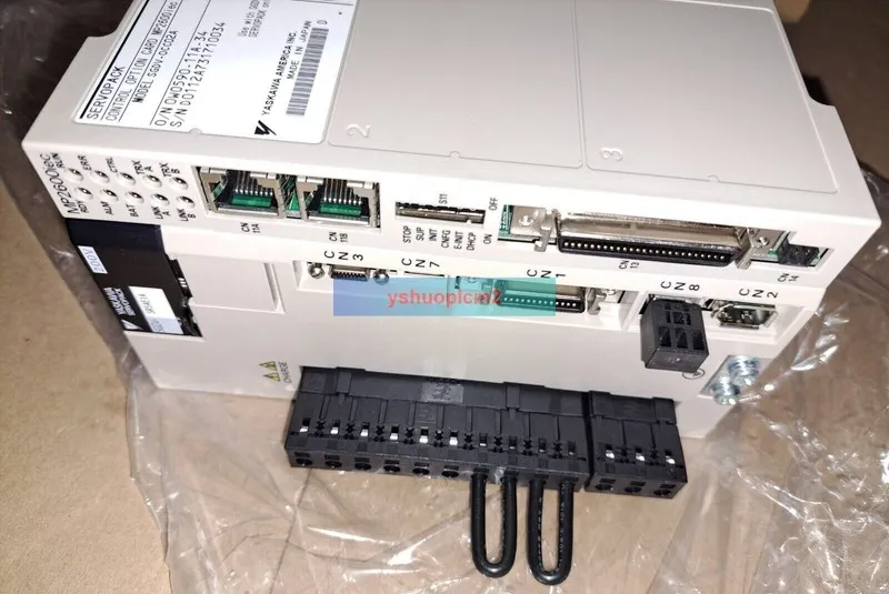 Сервопривод YASKAWA SGDV-180AE1A002000 SGDV-OCC02A SERVO PACK