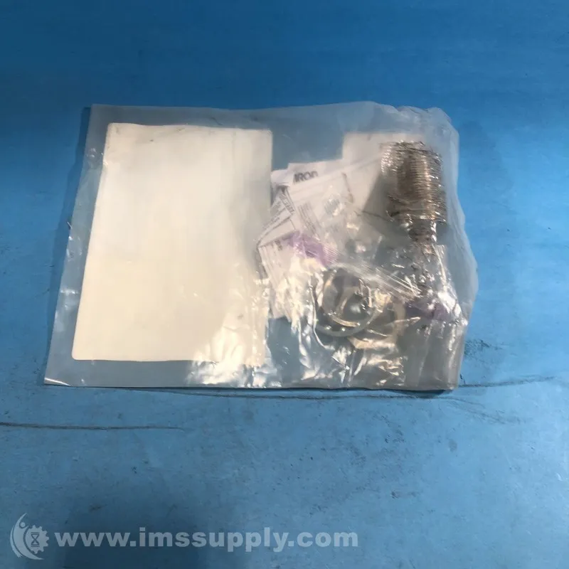 Датчик приближения Omron Proximity Sensor E2E-X10Y1-M1