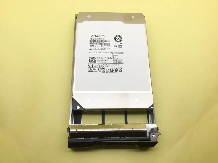 Жёсткий диск 5C2XG DELL EMC 12TB 7.2K SATA 6Gb/s 3.5" 512e HDD 05C2XG MG09ACA12T