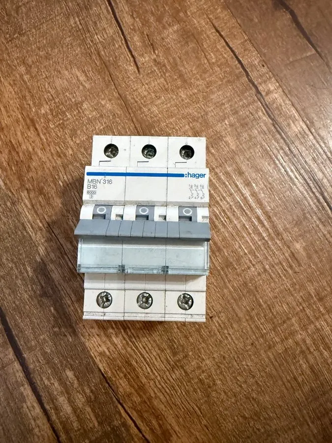 Автоматический выключатель Hager LS Switch Circuit Breaker MBN316 / 16A B16 3 Po