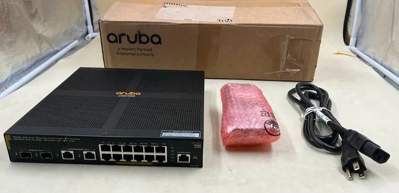 Коммутатор HPE Aruba 2930F 12 port Gigabit PoE+ Switch JL693A