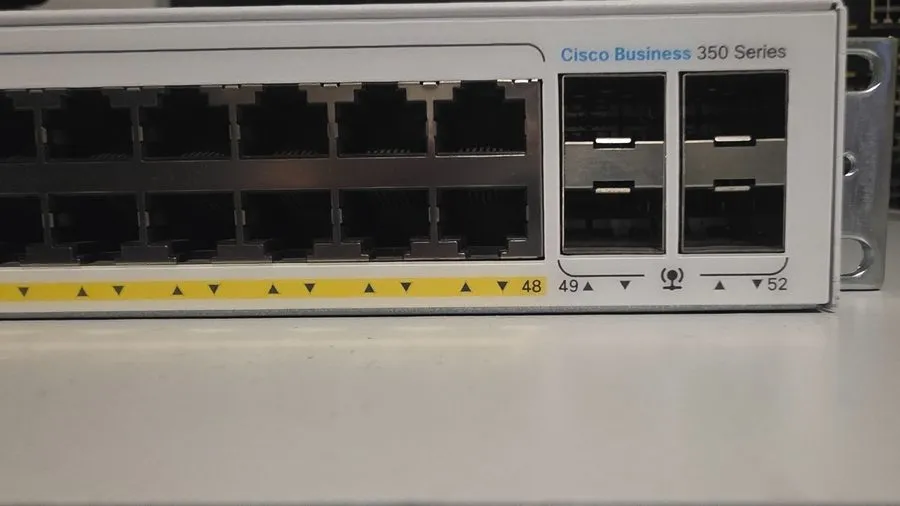 Коммутатор Cisco CBS350-48FP-4G