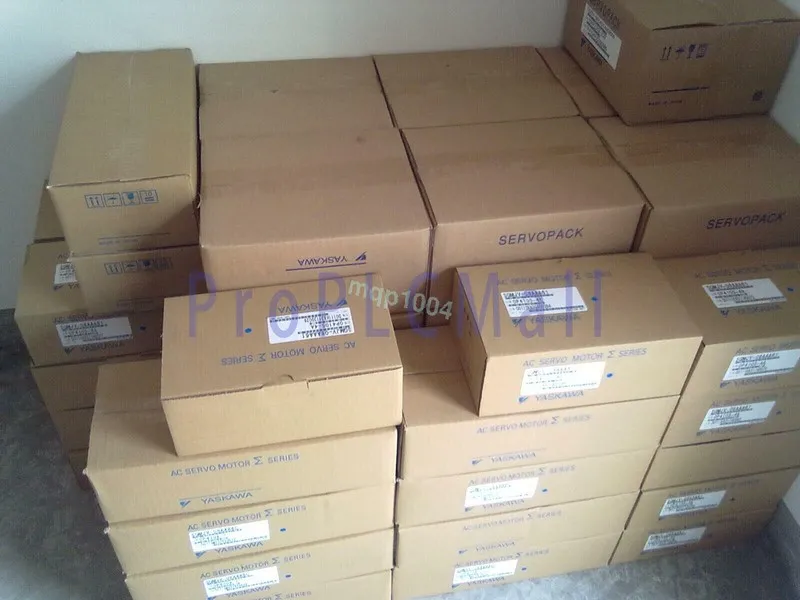 Серводвигатель YASKAWA SGMGV-05DDL6F Servo Motors